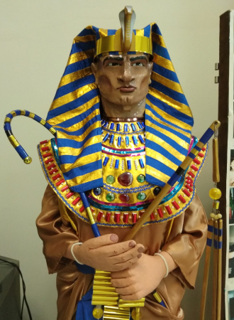 Юминова Е.И., Юминов С.П. Кукла папье-маше. Фараон Высота 170 см.